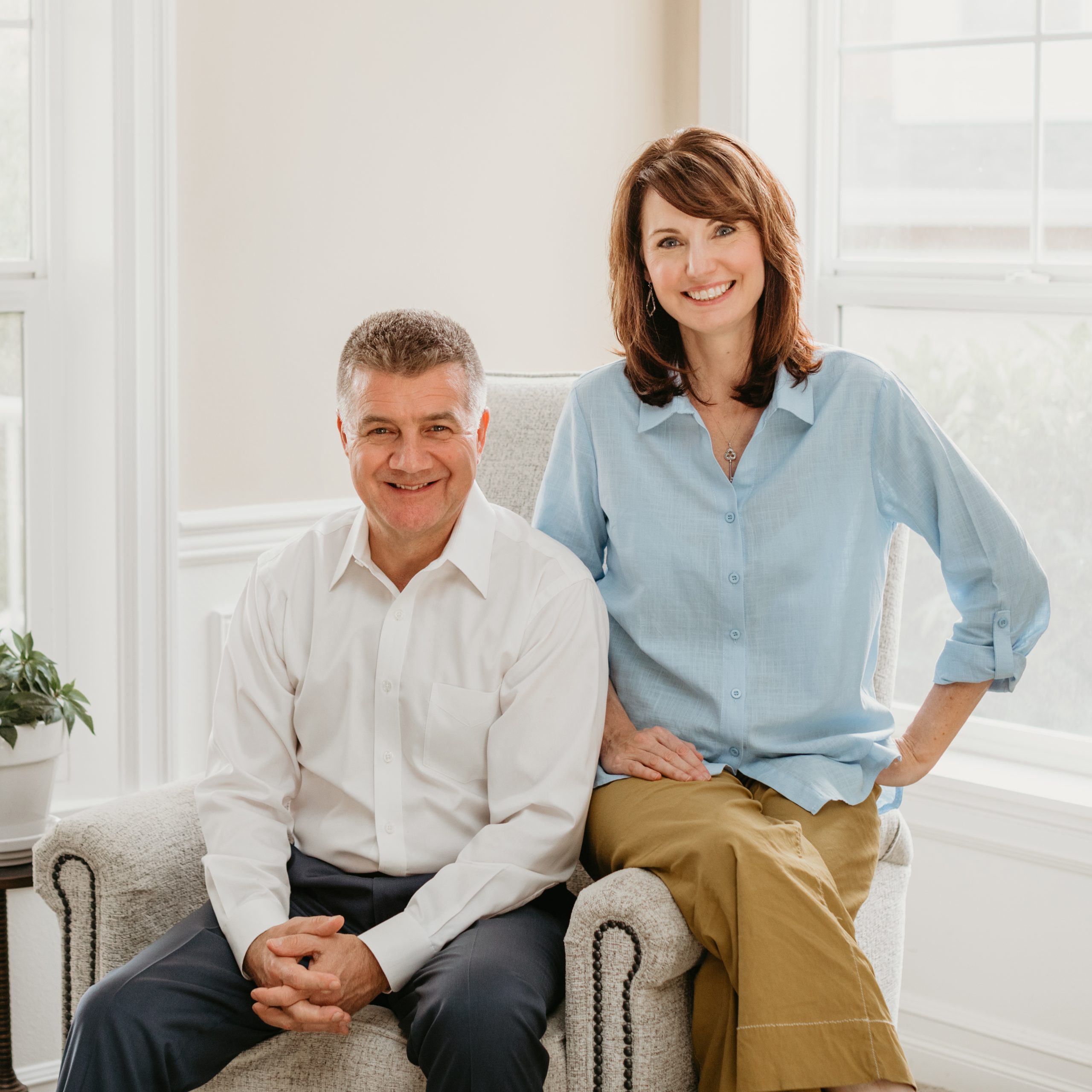 Jennifer Clukey and Mike Elliott, real estate agent in Renton, WA